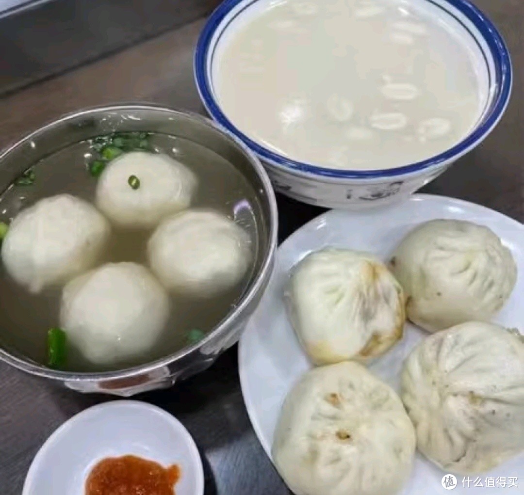 今日美食探索：闽臻手工鱼丸，地道福建味🍲

