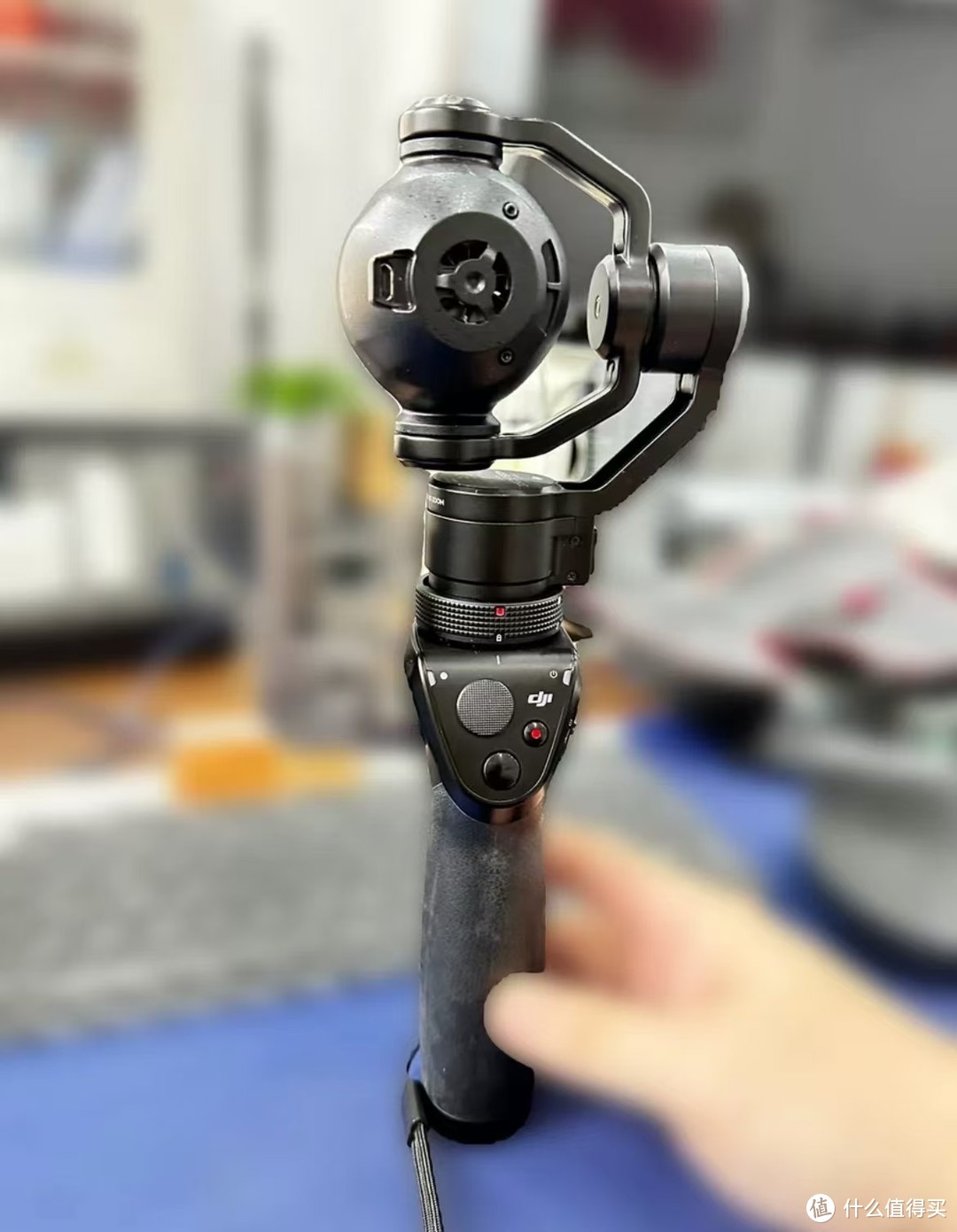 大疆 DJI Osmo Pocket 3口袋云台相机是一款令人瞩目的摄影神器。