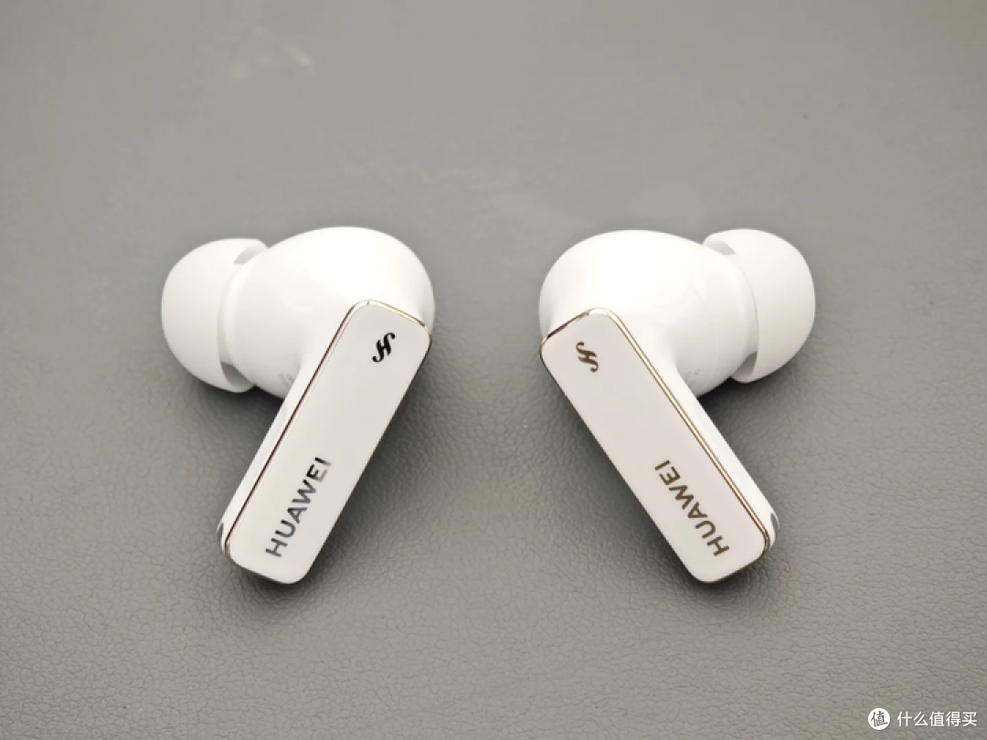 华为FreeBuds Pro 4