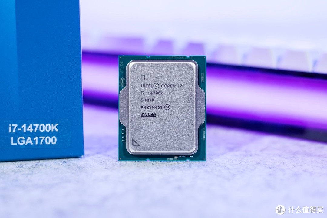 酷睿 i7 - 14700K 与锐龙 9 9900X：性能激战，谁主沉浮？