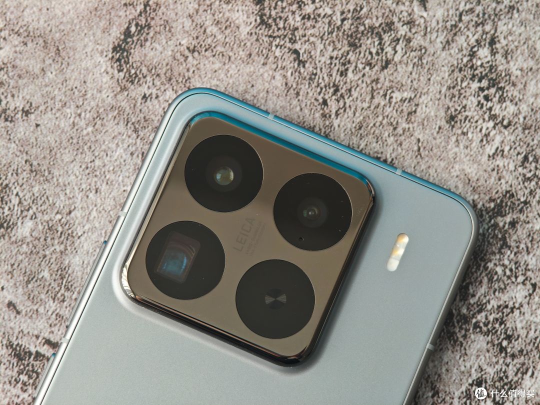 横评|华为Mate70 Pro+ 小米15 Pro全方位对比 强弱一目了然