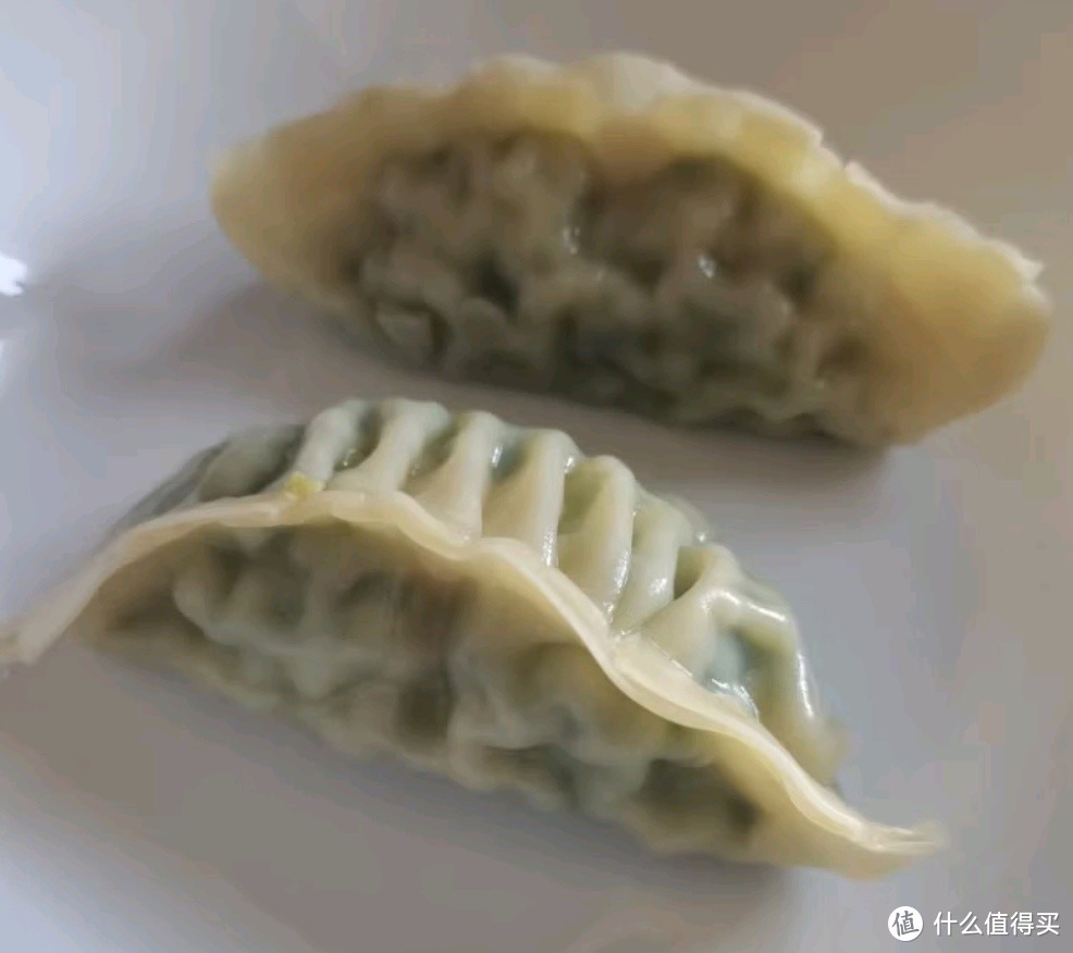 🥟韭菜猪肉大煎饺：单个65克的饱满美味，茶楼风味尽在其中！