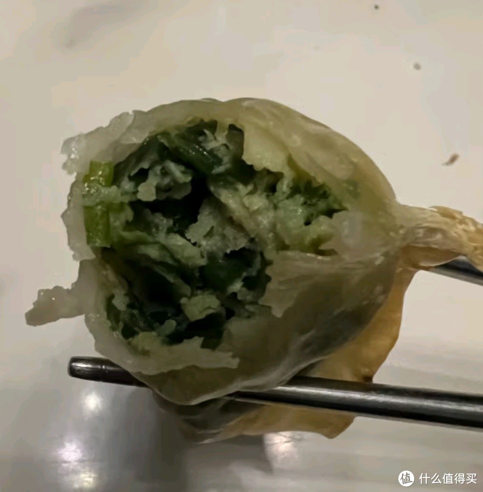 🥟韭菜猪肉大煎饺：单个65克的饱满美味，茶楼风味尽在其中！