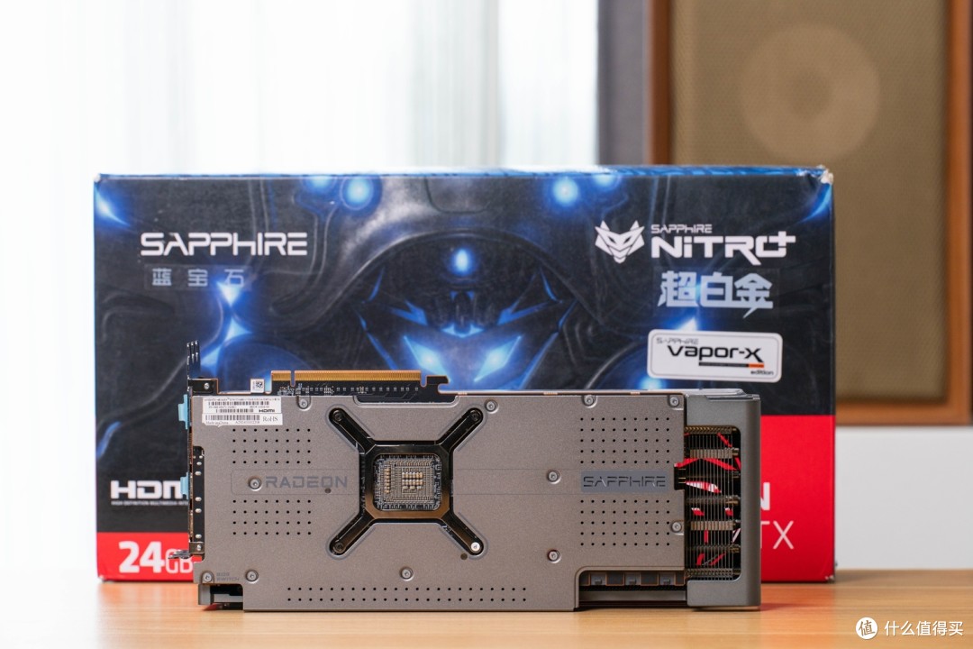 白色选吹雪姬、黑色上RO姬！ROG Z890HS+酷睿Ultra265K装机体验！