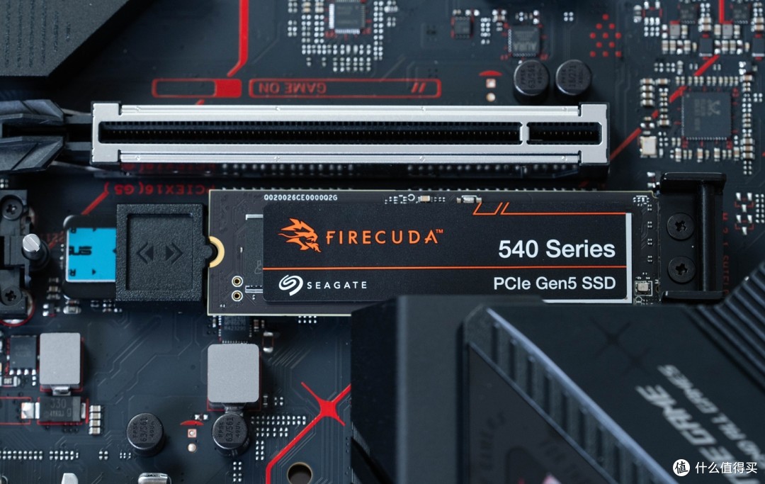 白色选吹雪姬、黑色上RO姬！ROG Z890HS+酷睿Ultra265K装机体验！