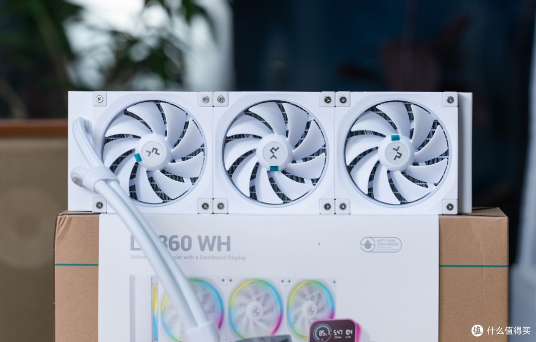 白色选吹雪姬、黑色上RO姬！ROG Z890HS+酷睿Ultra265K装机体验！