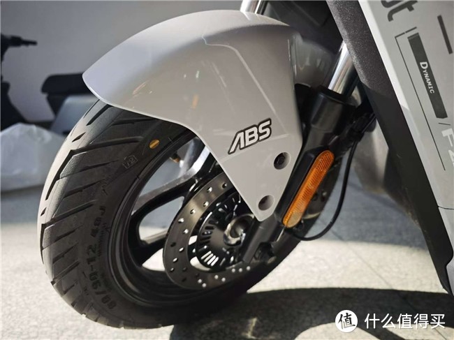 九号电动F2z 110 MAX重磅发布：三大核心优势引领行业新标准