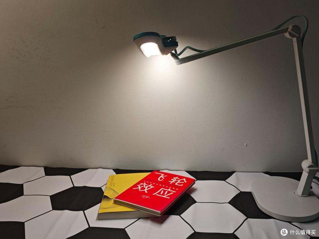 护眼台灯学生用哪个牌子的好用又实惠,2025护眼台灯品牌排行榜!