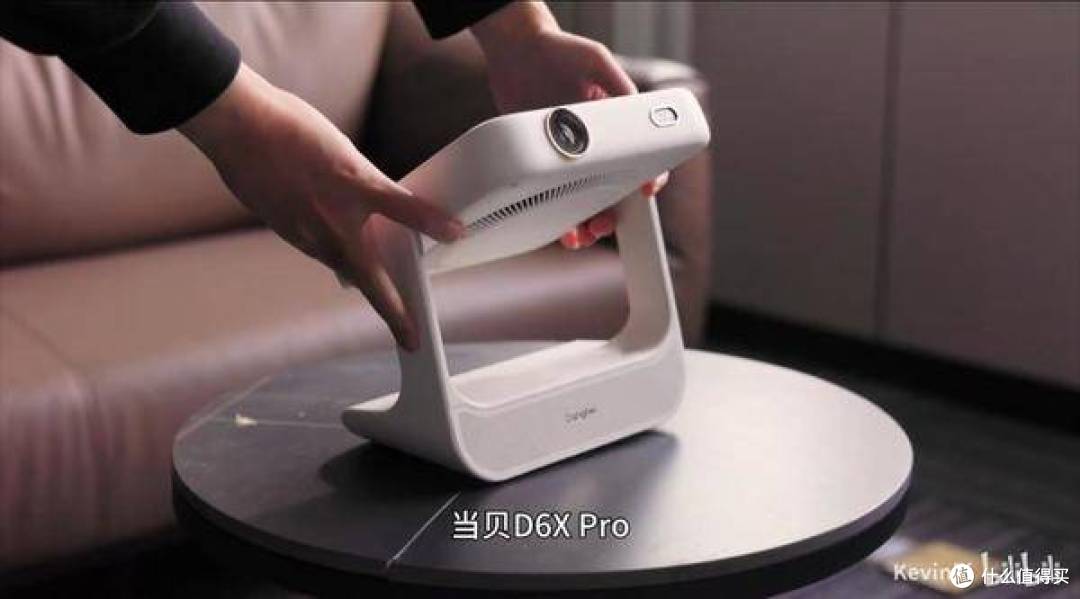 预算3000元左右的卧室投影仪推荐，2025年哪款最值得入手？