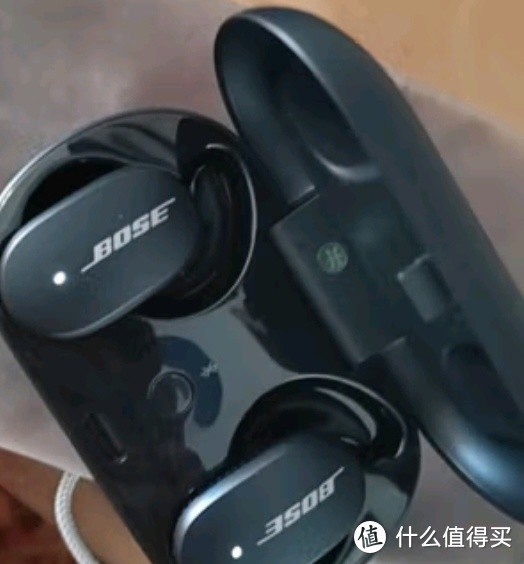 Bose Soundsports Free真无线蓝牙耳机