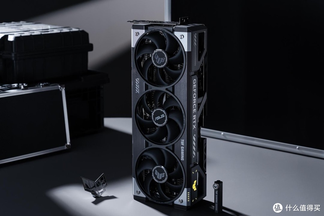 4K光追超200帧！华硕TUF GAMING RTX5080电竞特工显卡