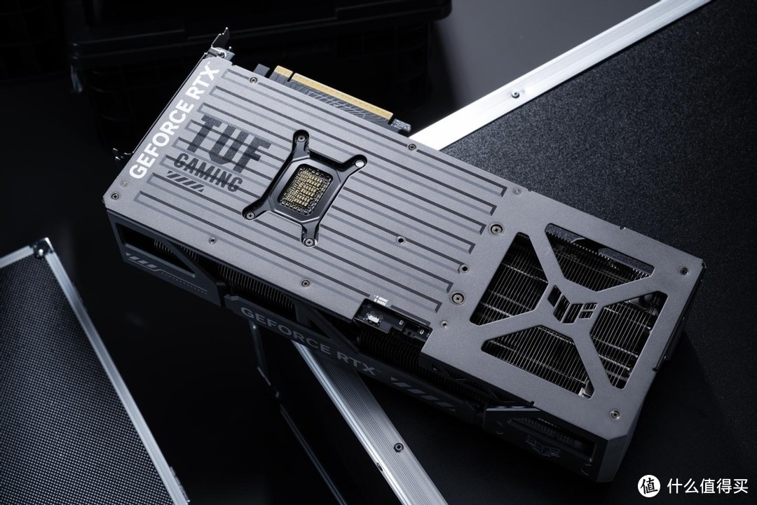 4K光追超200帧！华硕TUF GAMING RTX5080电竞特工显卡