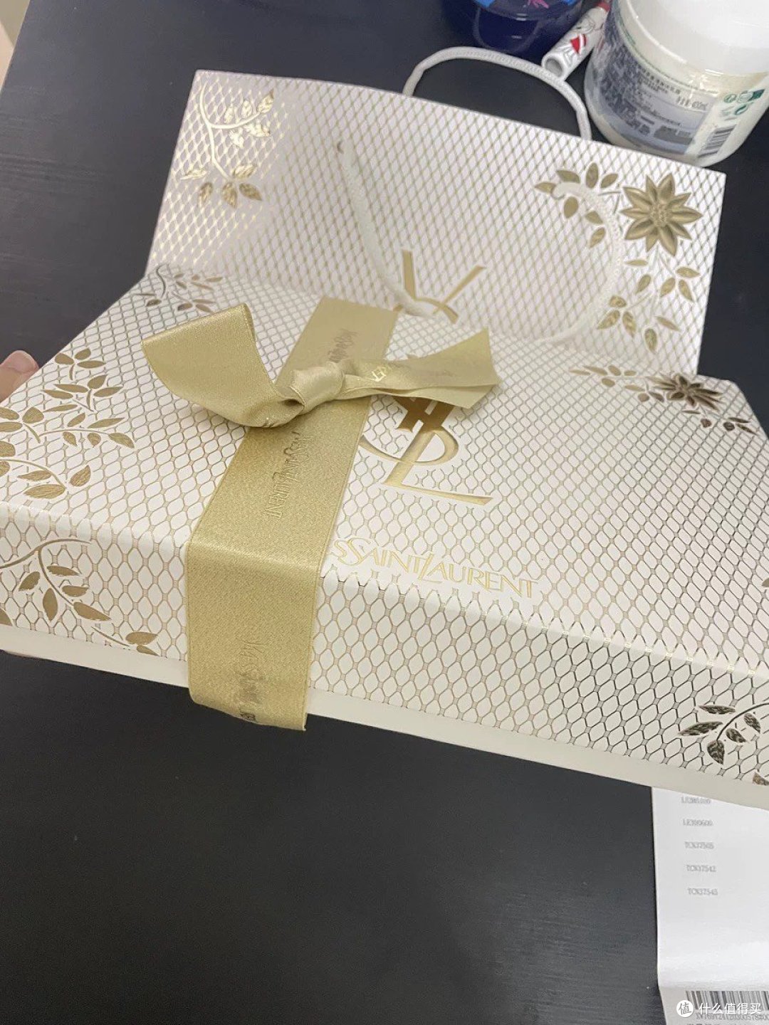 YSL圣罗兰夜皇后精华液:夜间修护,焕活肌肤