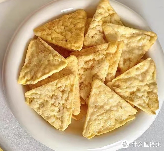 纳宝帝丽芝士奶酪味威化饼干：甜蜜酥脆的南洋滋味

