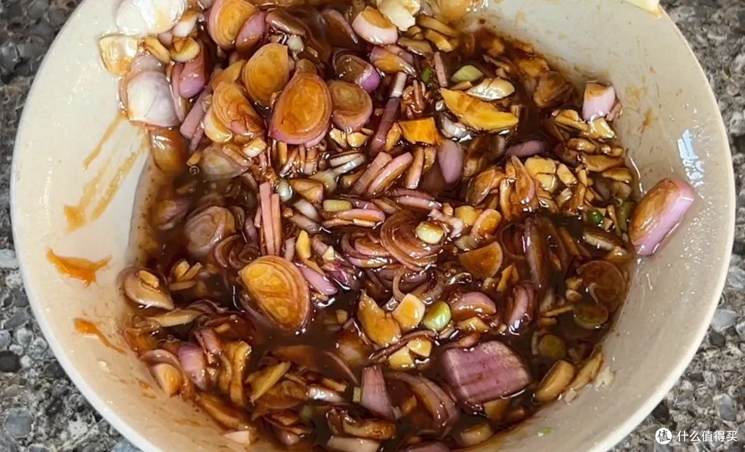 让酱鸡脖的香气在家中弥漫丨三口之家的美味秘诀