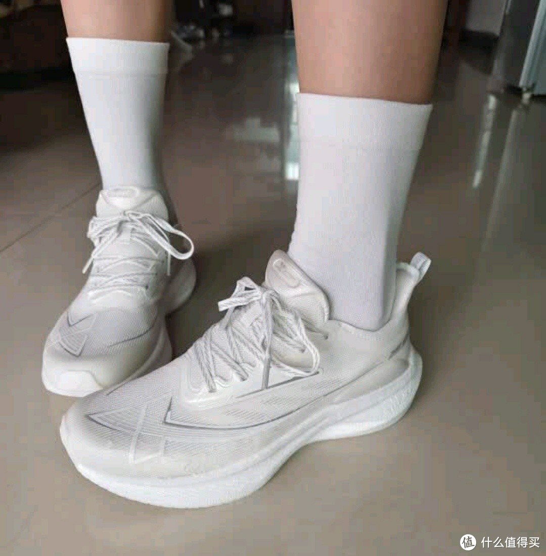 特步两千公里2.0跑鞋：运动姐妹的专业竞速宝藏👟