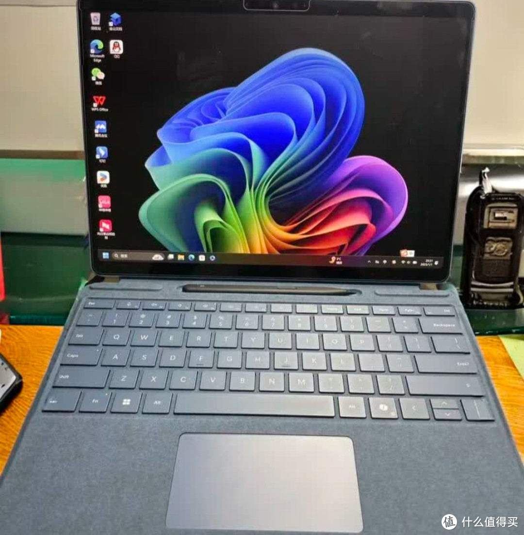 超过万元的微软Surface Pro 11：二合一笔记本的巅峰之作