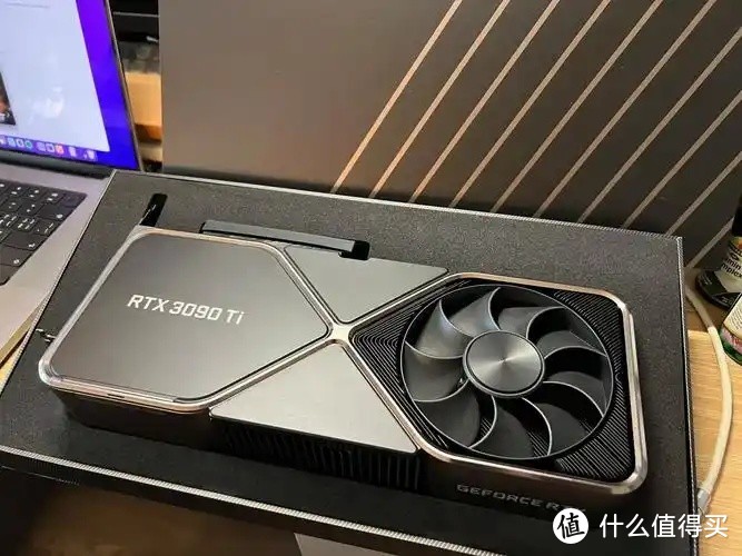 英伟达 RTX3060 独立显卡：性能与价格的权衡